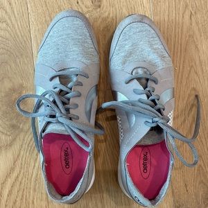 Aetrex Sz  8.5 grey Sloan lace up sneaker/walking shoe.